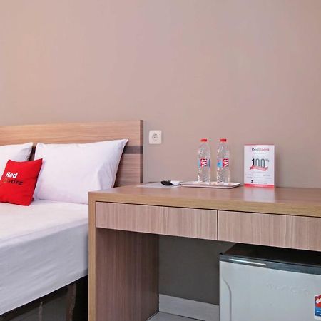 Reddoorz @ Karet Pedurenan 2 Jakarta Exterior photo