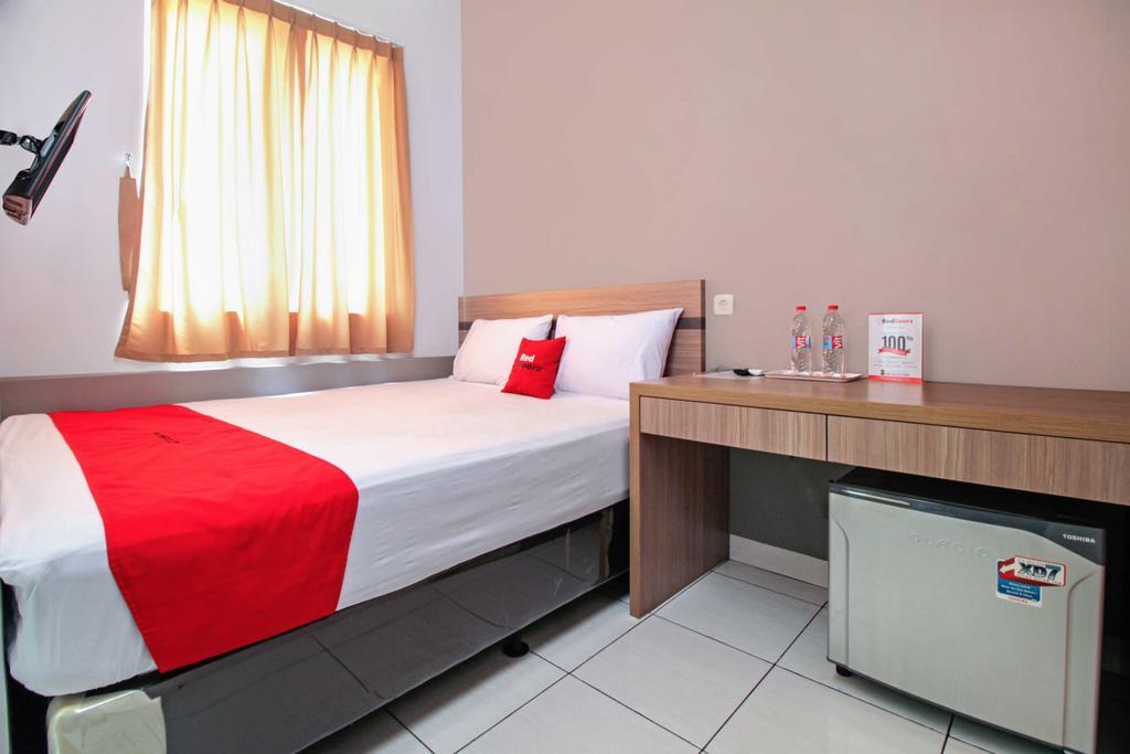 Reddoorz @ Karet Pedurenan 2 Jakarta Exterior photo